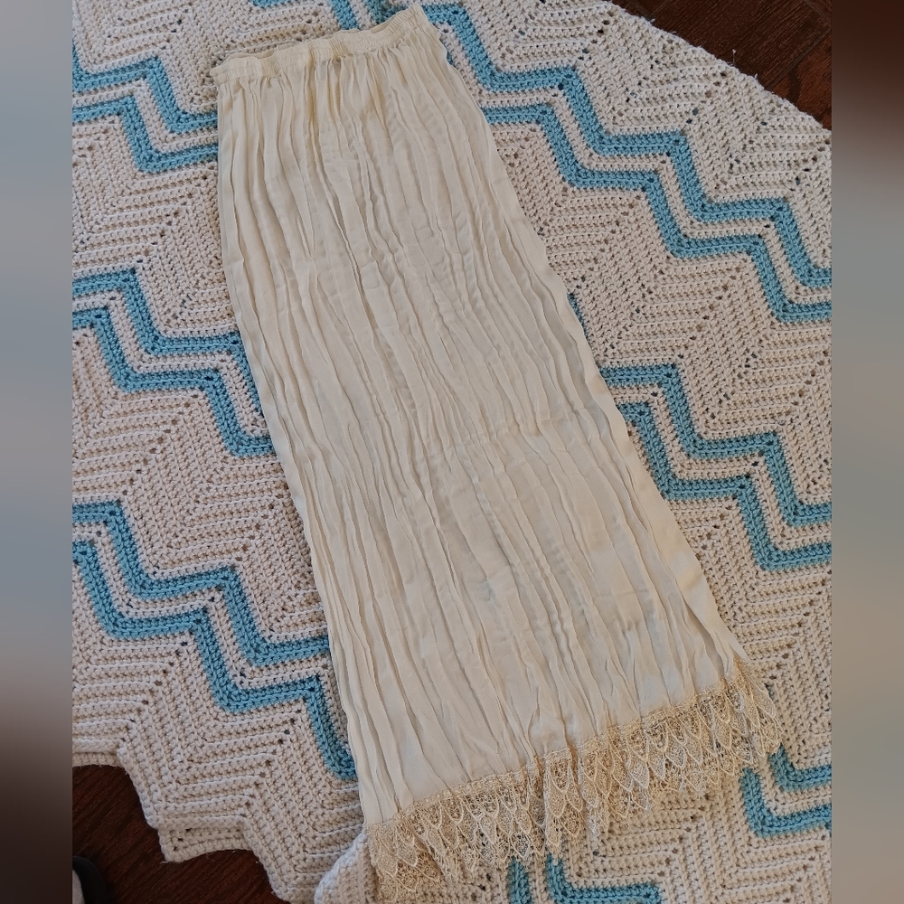 White pleated skirt